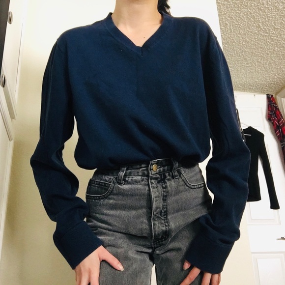 GAP V-Neck Sweater - Picture 7 of 7